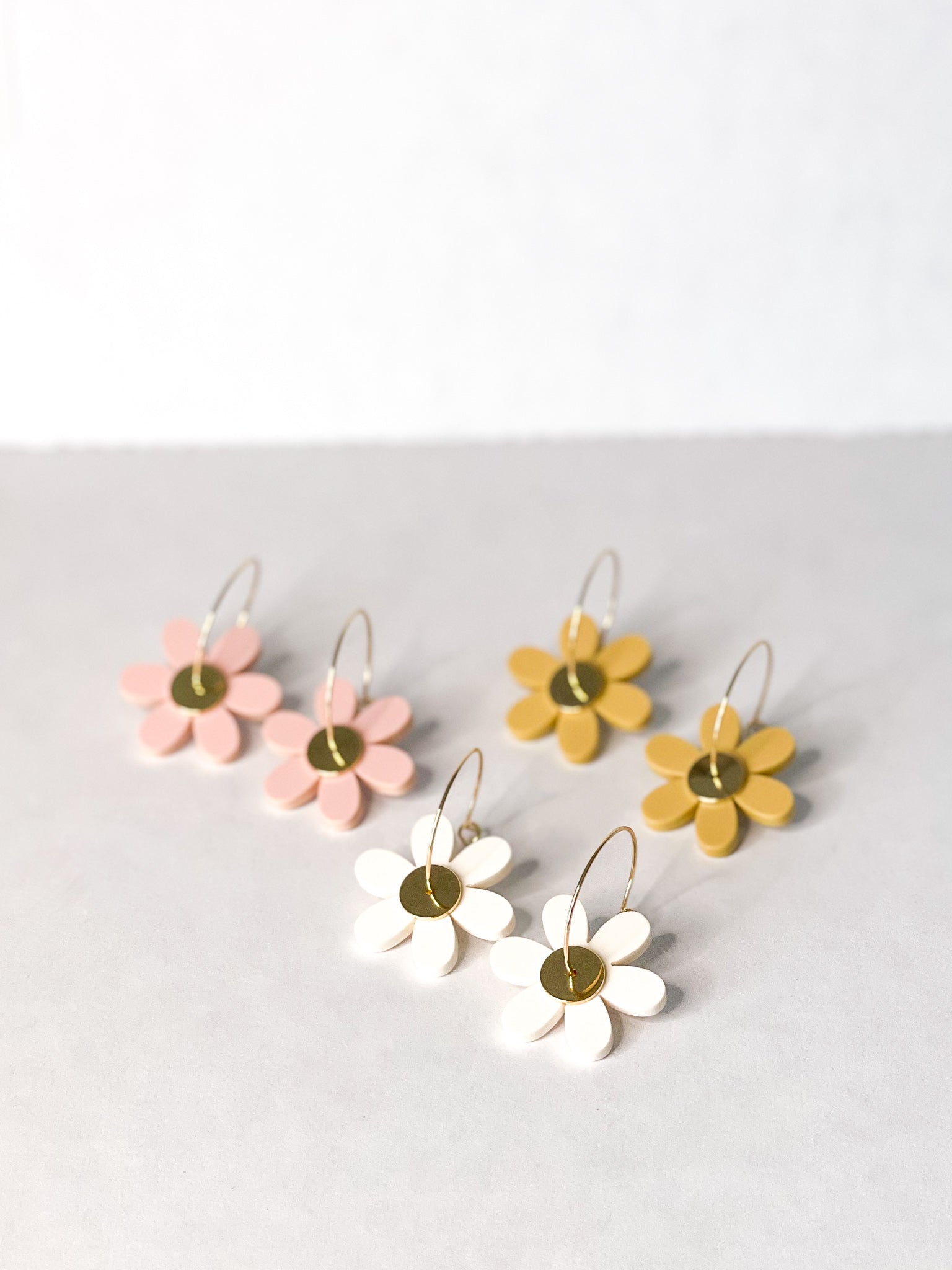 Daisy Hoop - Everyday Acrylic Earrings