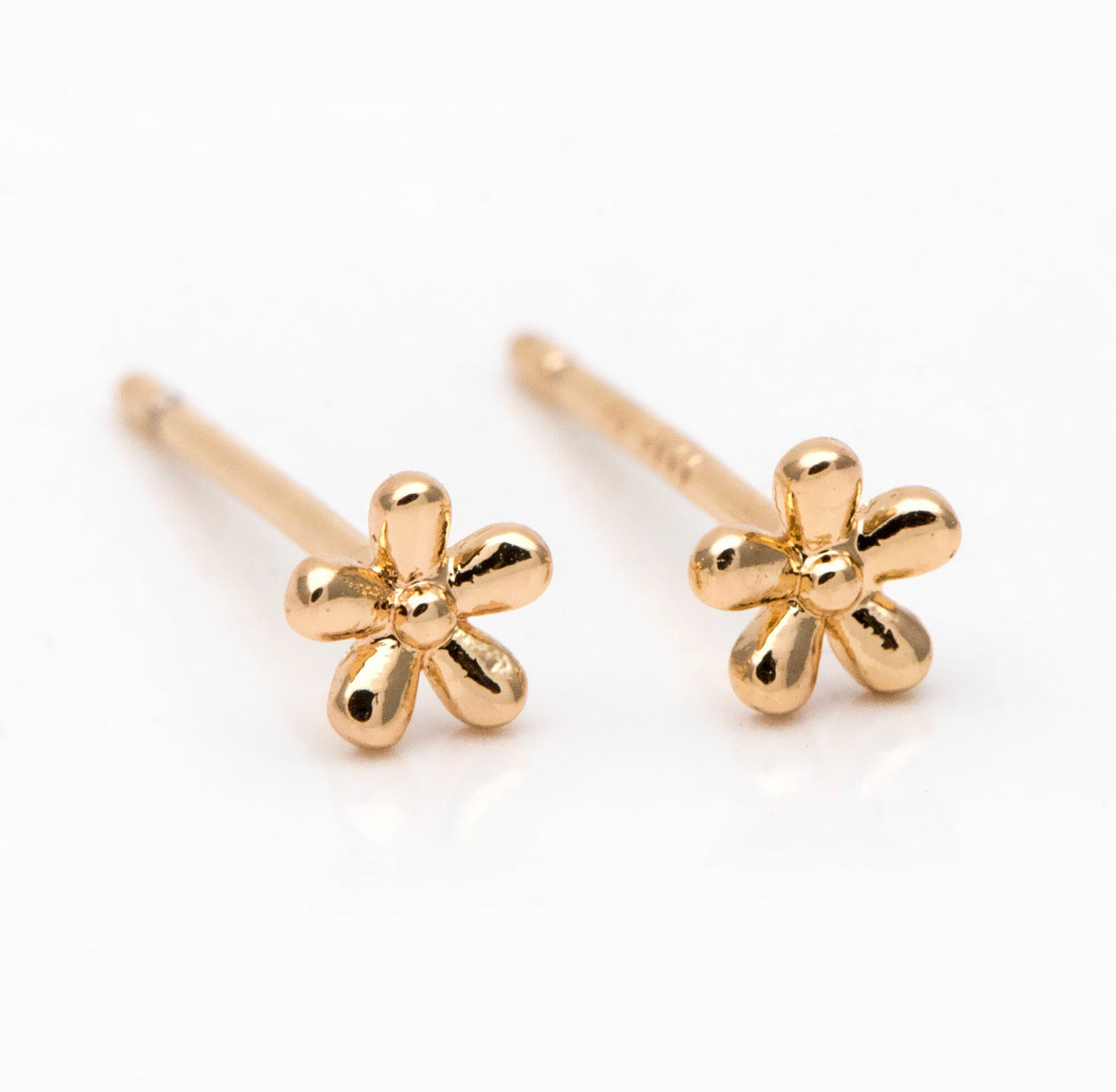 Flower Stud - Gold / Silver Daisy Earrings