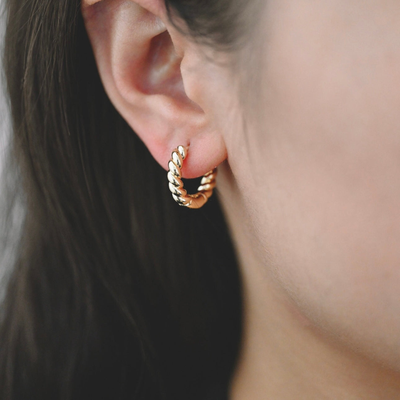 Emma Hoop - Gold Rope Huggie Earrings